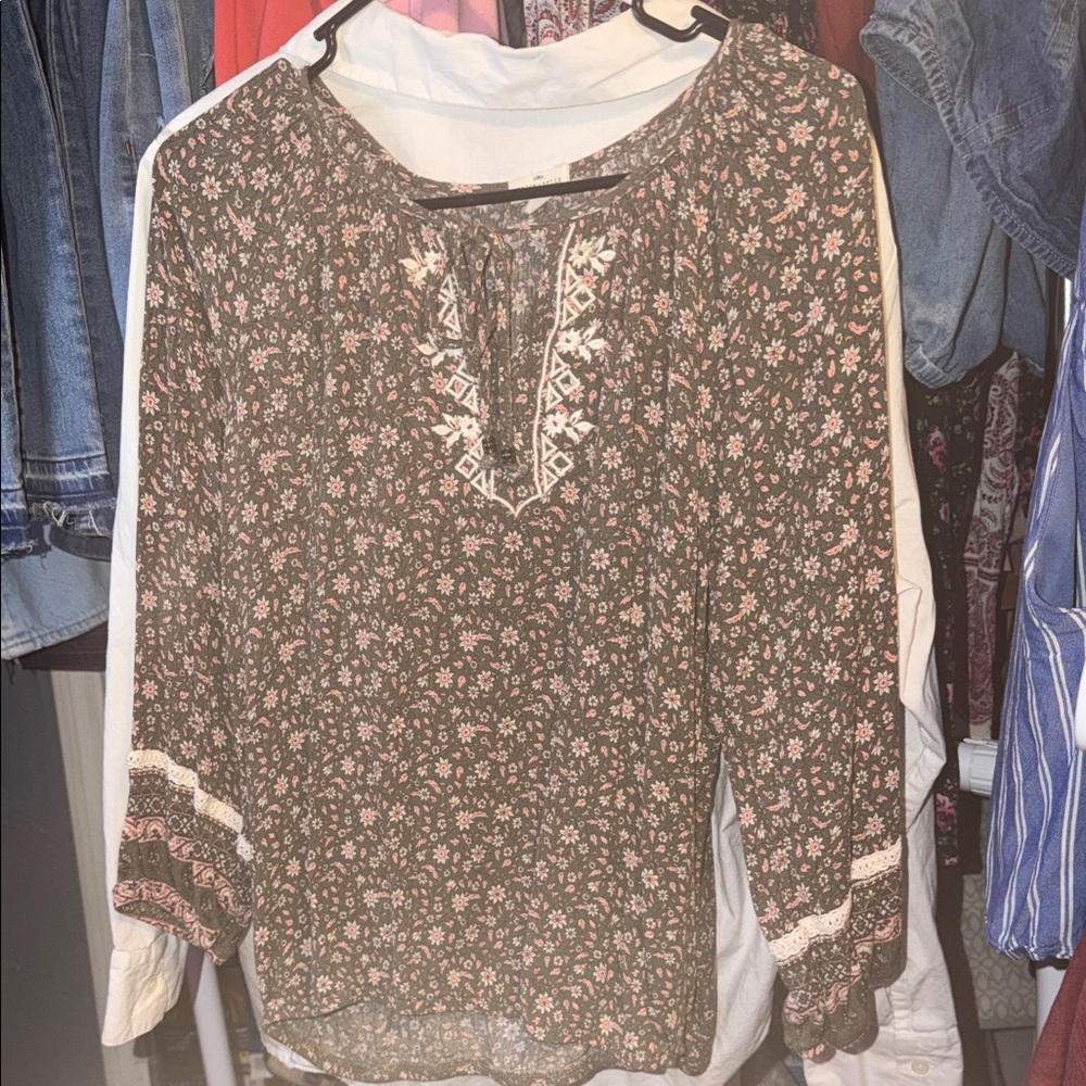 Embroidered Floral Peasant Tunic in Brown and Pink
